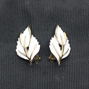 Vintage Enamel Leaf Clip On Earrings